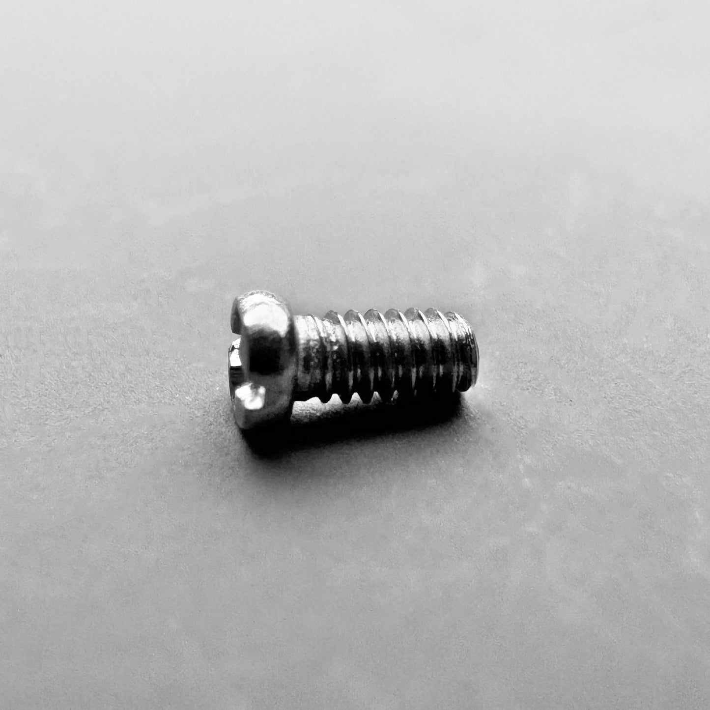 4 pcs Screws For Ray Ban B3647N Round Double Bridge, RB3025, RB3026 Aviator RB3136 Caravan Temple Sunglasses Screw
